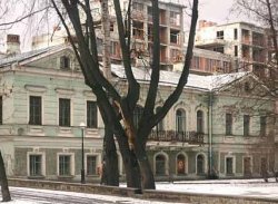  «ЛСР» выселяет ювелира Ананова 