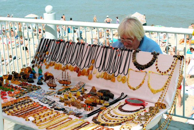 Девушки вместо бабушек: Россия разработала стратегию заработка на янтаре. Ювелирные Известия - J-izvestia.ru