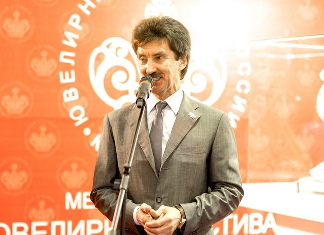 Вокруг ювелирного фестиваля «Золотое кольцо» — шум. Что вообще происходит?. Ювелирные Известия - J-izvestia.ru