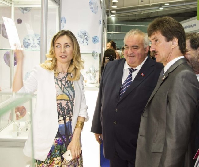 Вокруг ювелирного фестиваля «Золотое кольцо» — шум. Что вообще происходит?. Ювелирные Известия - J-izvestia.ru