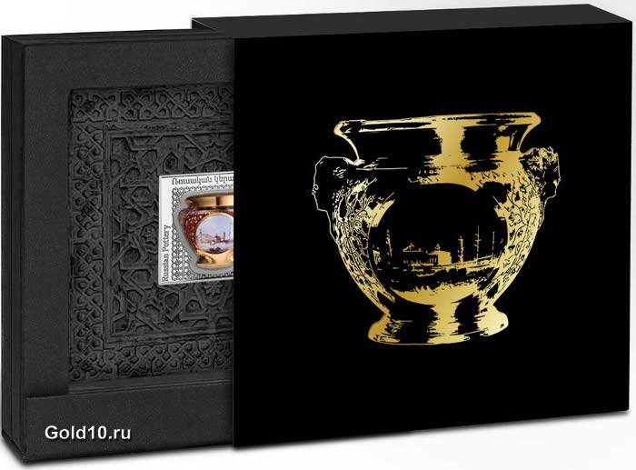 На монете «Русская керамика» показана позолоченная бутылочная передача. Ювелирные Известия - J-izvestia.ru