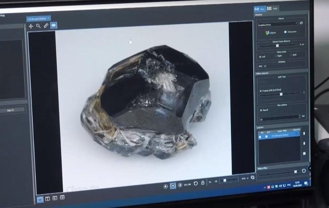 На Украине вырастили самый большой в мире алмаз