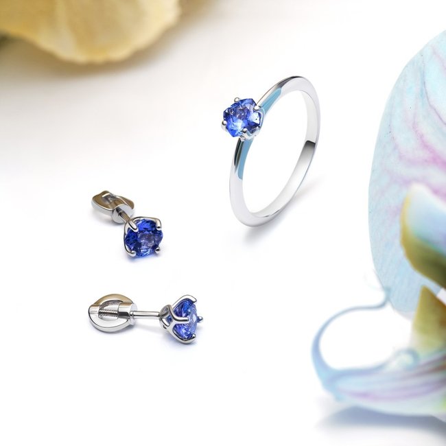 Танзаниты в серебре: как компания «Ювелирочка» сделала редкую ювелирную вставку доступной